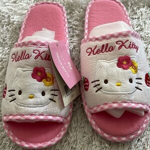 Brand new with tags Hello Kitty slippers Sz 8-8.5 soft comfortable cute